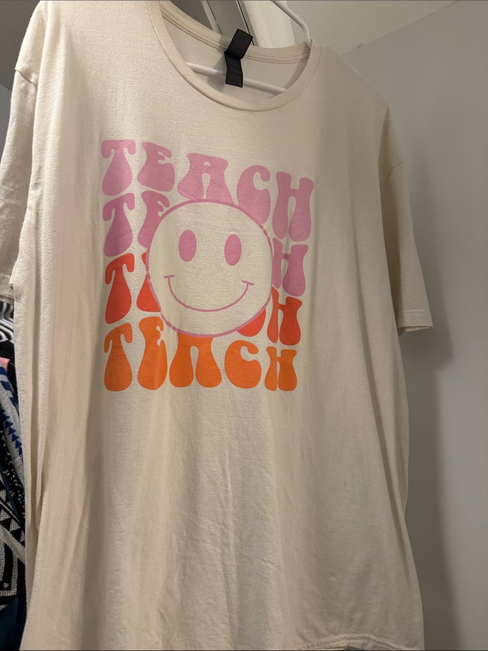 Cream Graphic Teach T-shirt with Pink & Orange Smiley